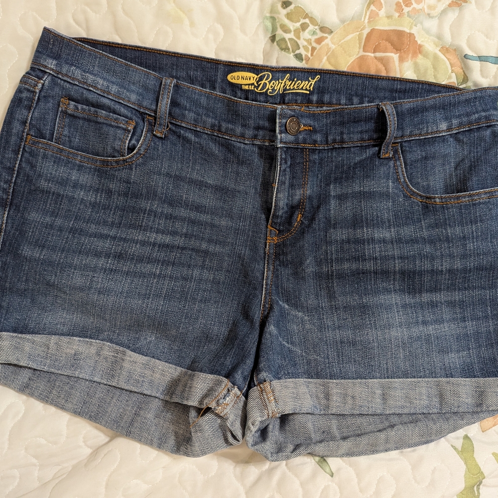 Old Navy Women's Blue Denim Shorts Boyfriend Style Size 12